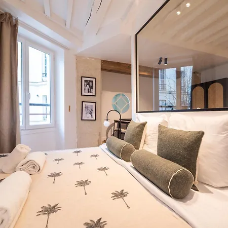 Apartment Cosy Nest In Saint Germain *