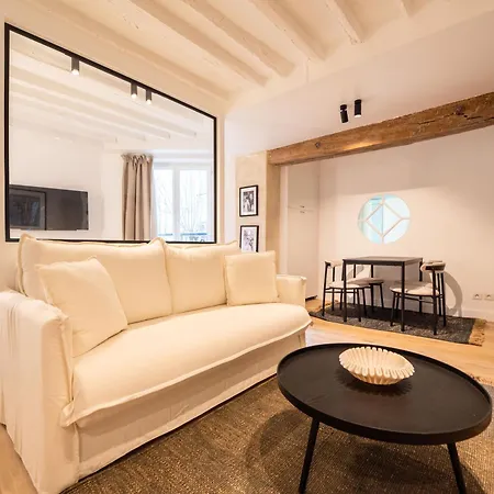Cosy Nest In Saint Germain * Paris