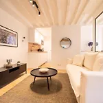 Cosy Nest In Saint Germain